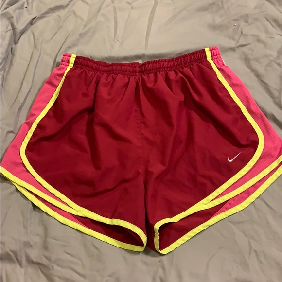 maroon nike tempo shorts